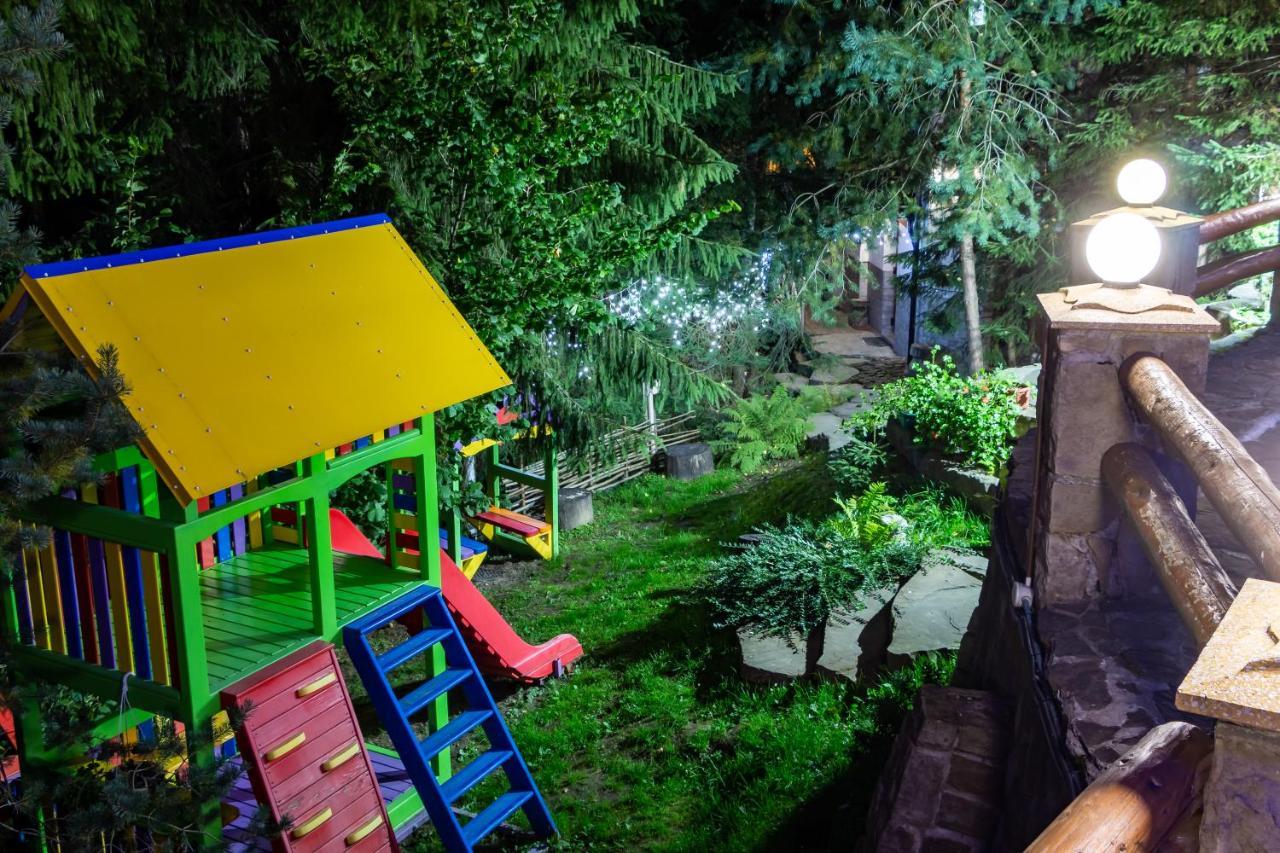 Karpatska Villa 미쿨리친 외부 사진